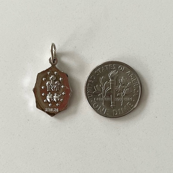 Vintage Sterling Silver Catholic Miraculous Medal Blue Enameled Pendant - Picture 5 of 5